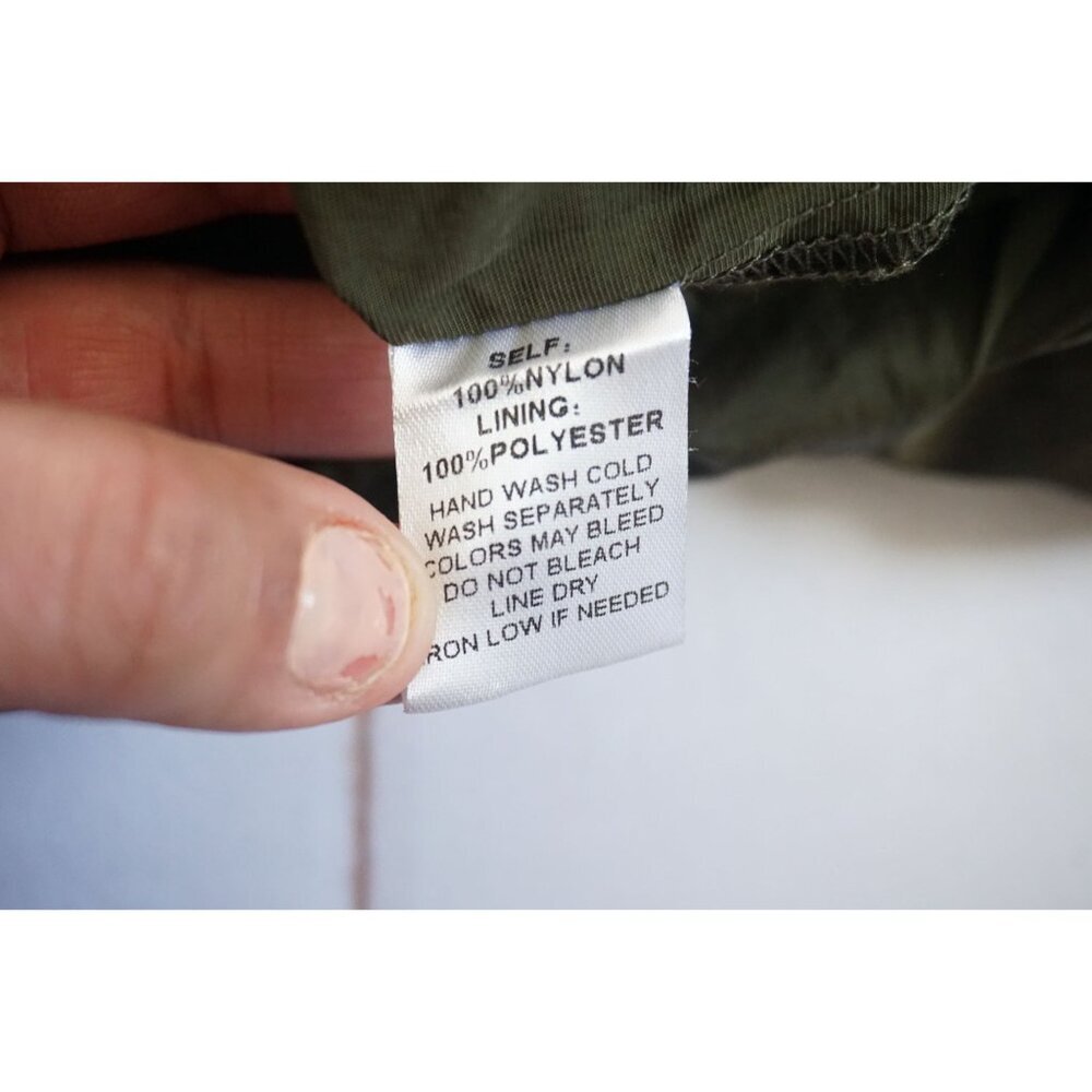 Windsor Cropped Half Zip Windbreaker Hooded Jacket, Size XL - Picture 3 of 5